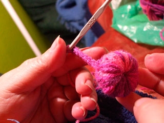 Manualidades crochet: Bufanda a ganchillo con flor-698