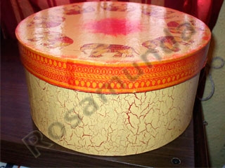 Manualidades con papel: Caja con decoupage y craquelada-734