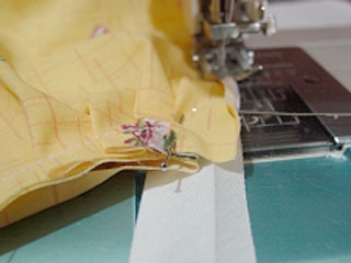 Manualidades de bordado: Delantal para pinzas de la ropa o costura-1452