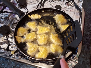 Receta de buñuelos de bacalao y gambas-2139