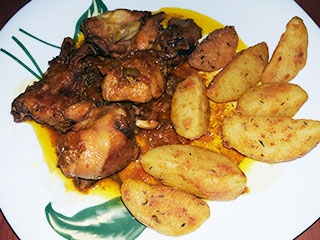 Receta del Pollo a la miel  con patatas “aliñás”